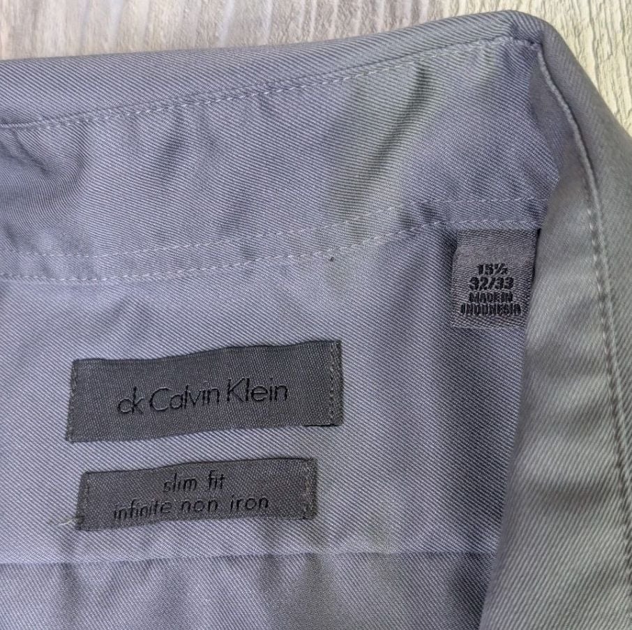 ck Calvin Klein Men's Slim Fit Infinite Non-Iron Dress Shirt Gray 16.5 32/33 4