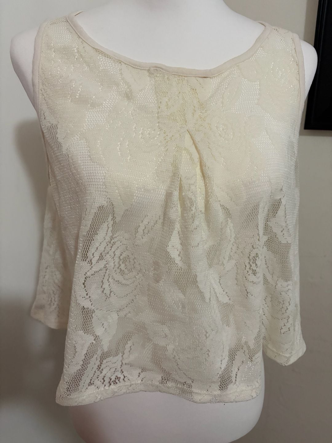 ABOUND Women's White Lace Sleeveless Tank Top with Back Zipper 1