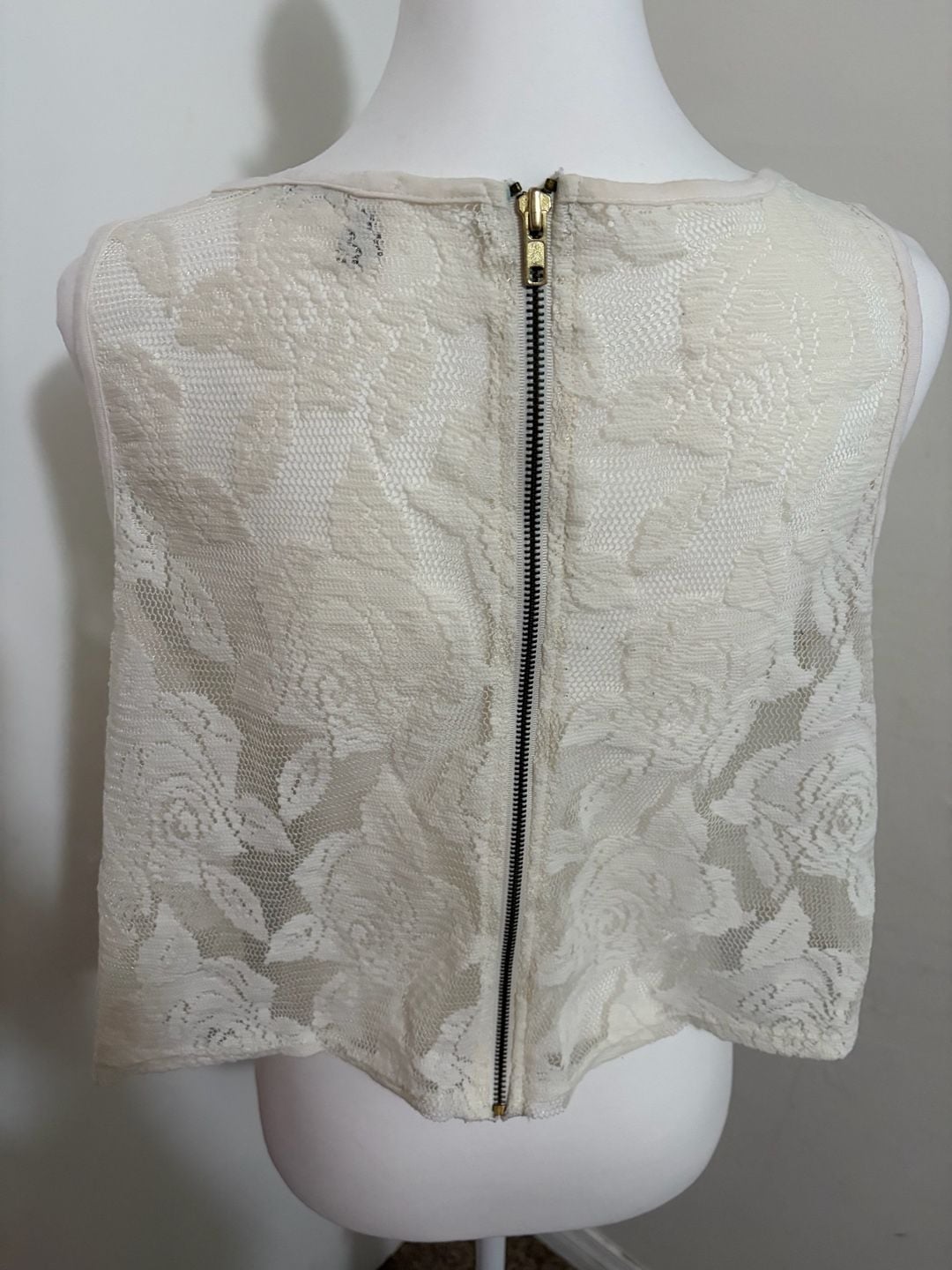 ABOUND Women's White Lace Sleeveless Tank Top with Back Zipper 3