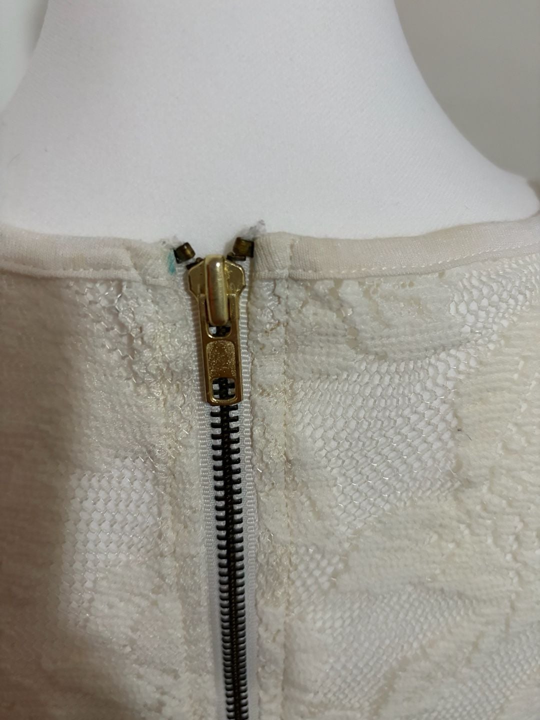 ABOUND Women's White Lace Sleeveless Tank Top with Back Zipper 4