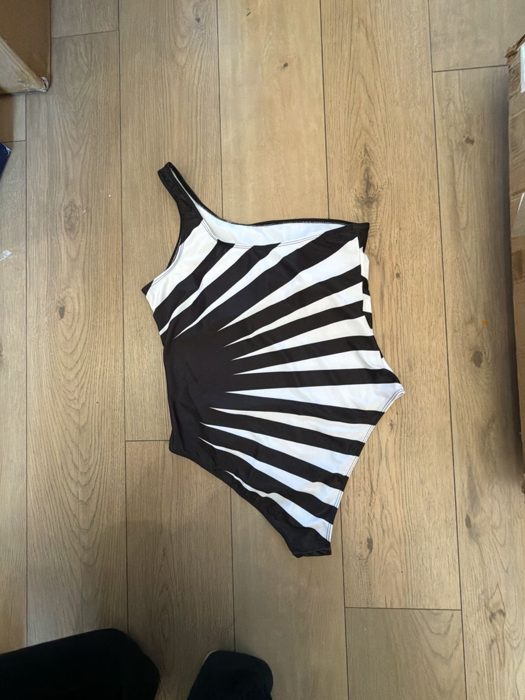 SHEIN Asymmetrical One-Shoulder Black & White Striped Monokini Swimsuit 4