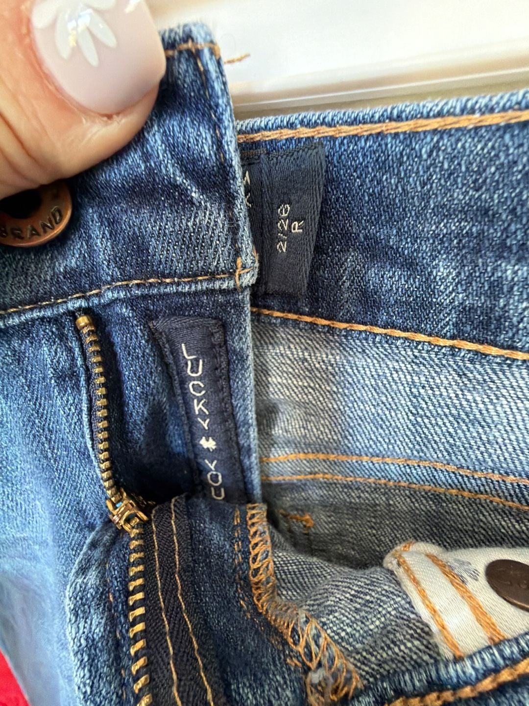 Lucky Brand Handcrafted Mid Rise Straight Leg Medium Wash Jeans Size 2/26 4