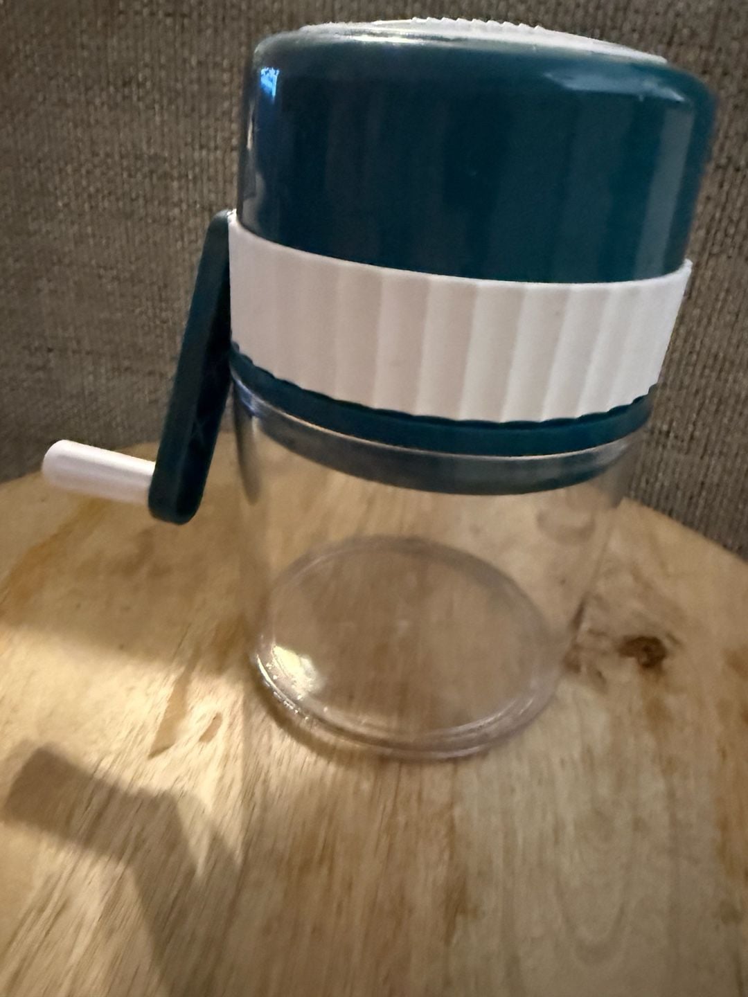 MANBA Manual Ice Crusher and Vegetable Chopper with Crank Handle 2