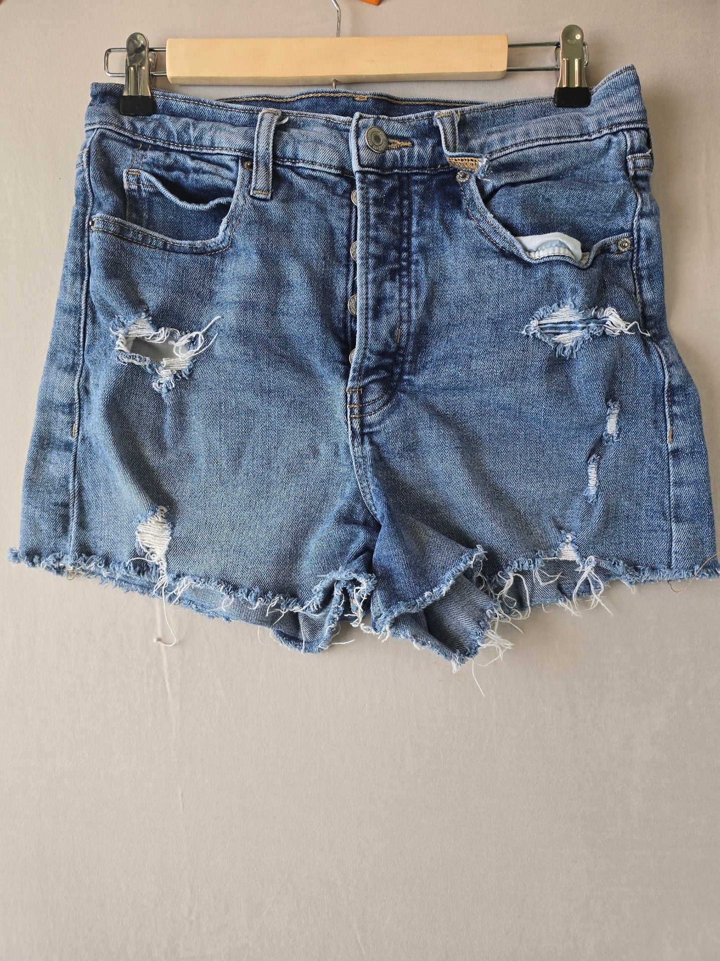 Old Navy Higher High-Rise Sky-Hi A-Line Secret-Smooth Pocket Distressed Denim Shorts 2