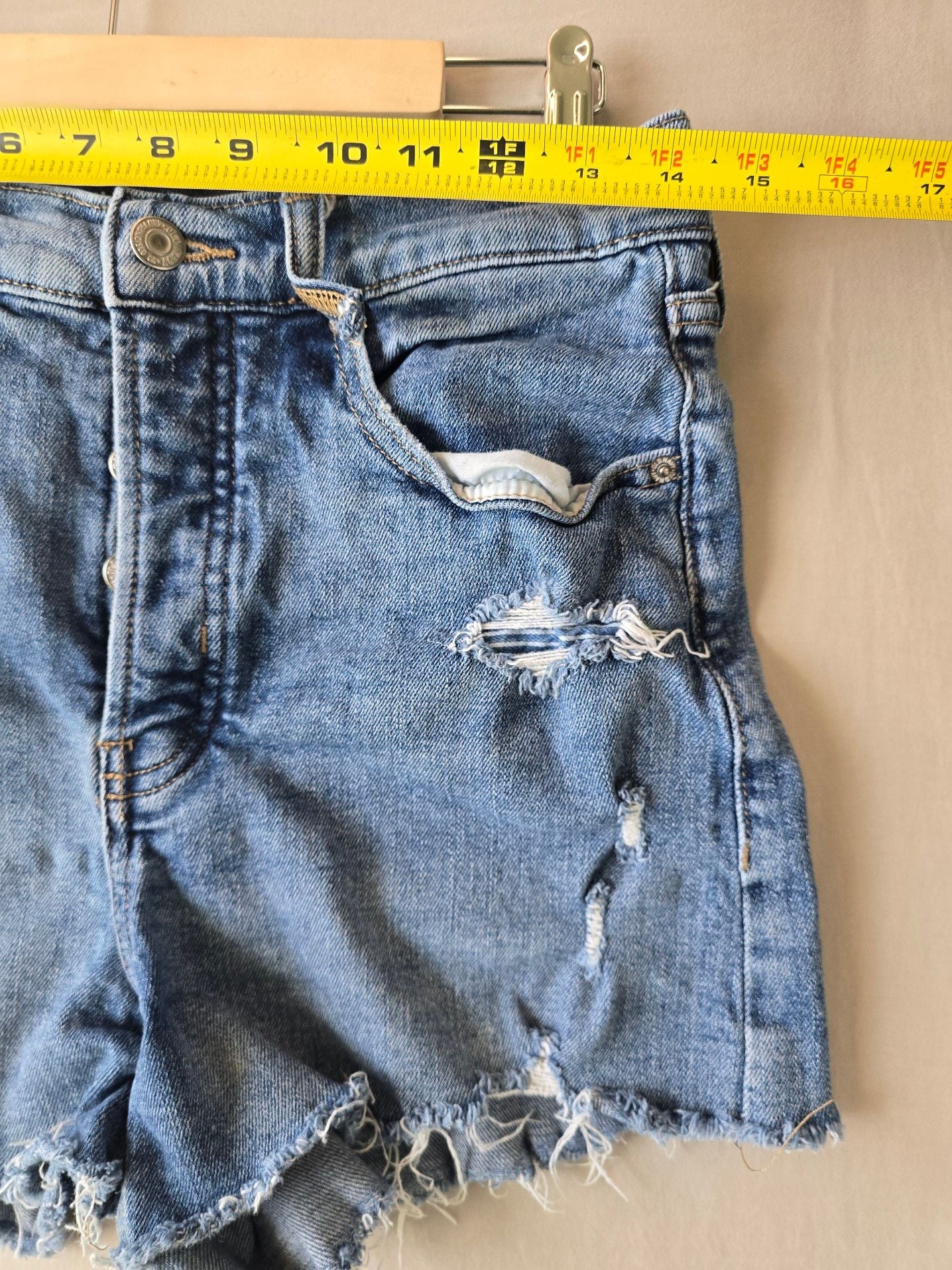 Old Navy Higher High-Rise Sky-Hi A-Line Secret-Smooth Pocket Distressed Denim Shorts 3