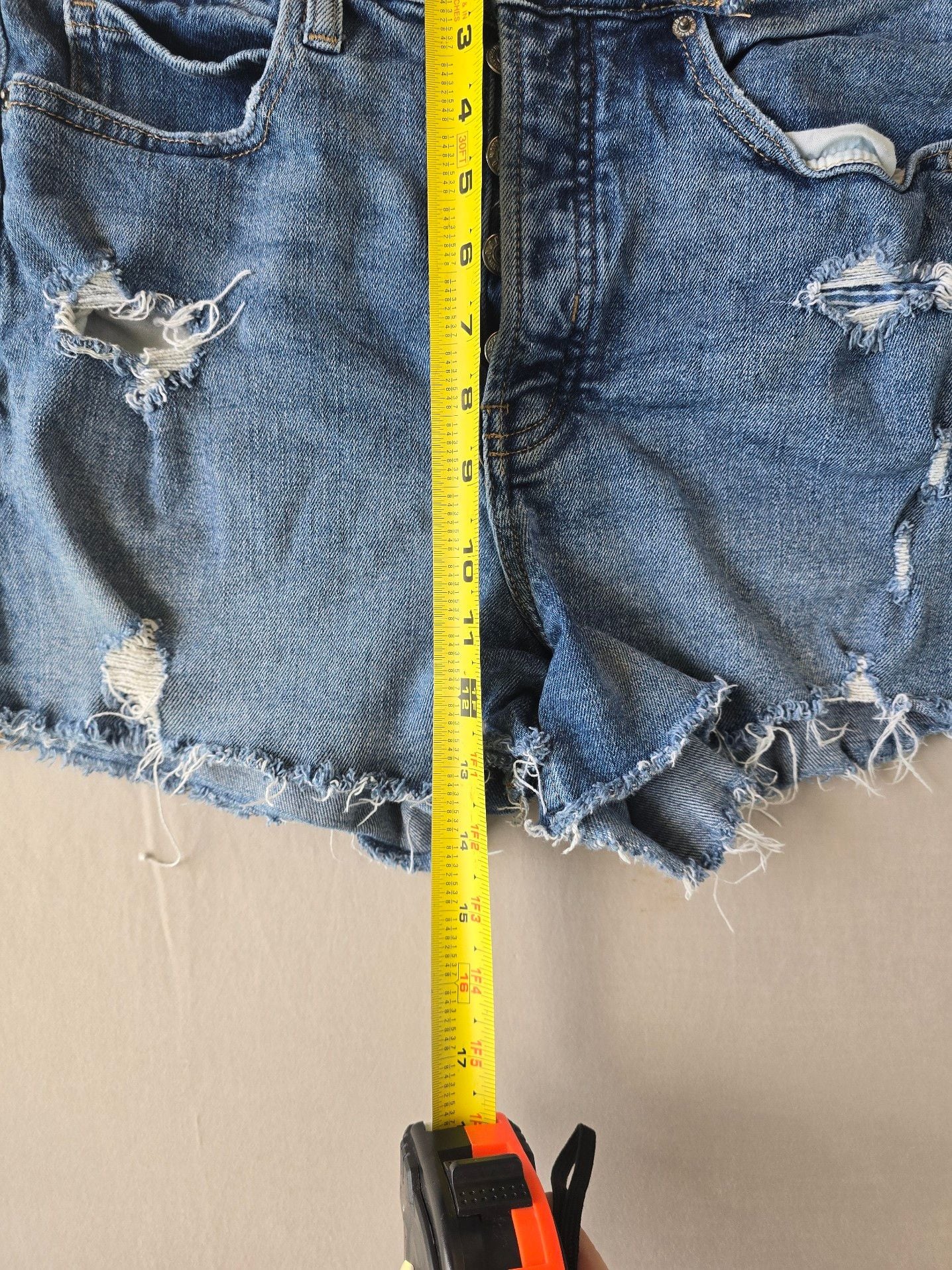 Old Navy Higher High-Rise Sky-Hi A-Line Secret-Smooth Pocket Distressed Denim Shorts 4