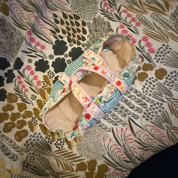Manhattan Toy Wee Baby Stella Bassinet Doll Carrier