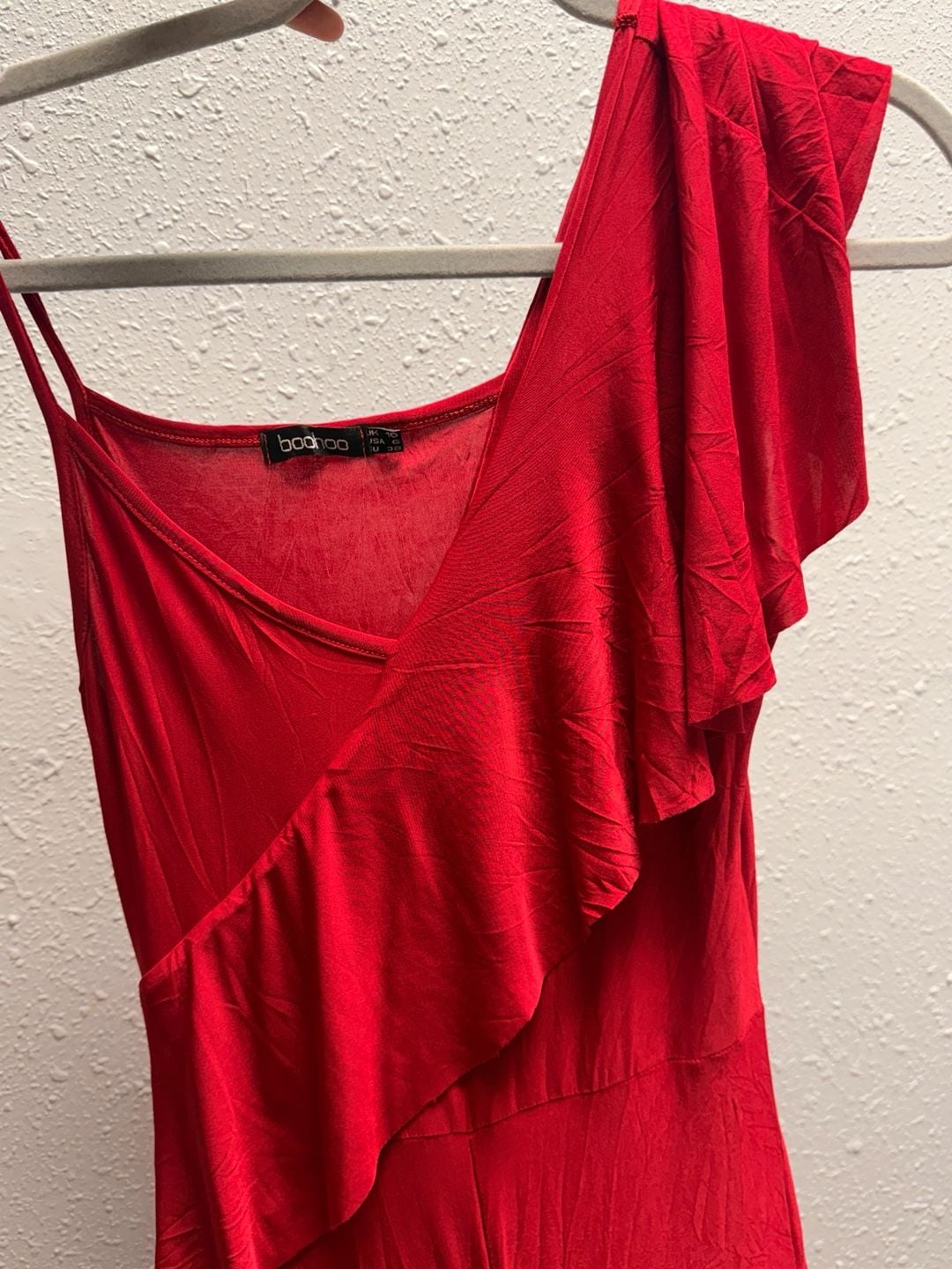 Boohoo Women's Red One-Shoulder Ruffle Jumpsuit 3