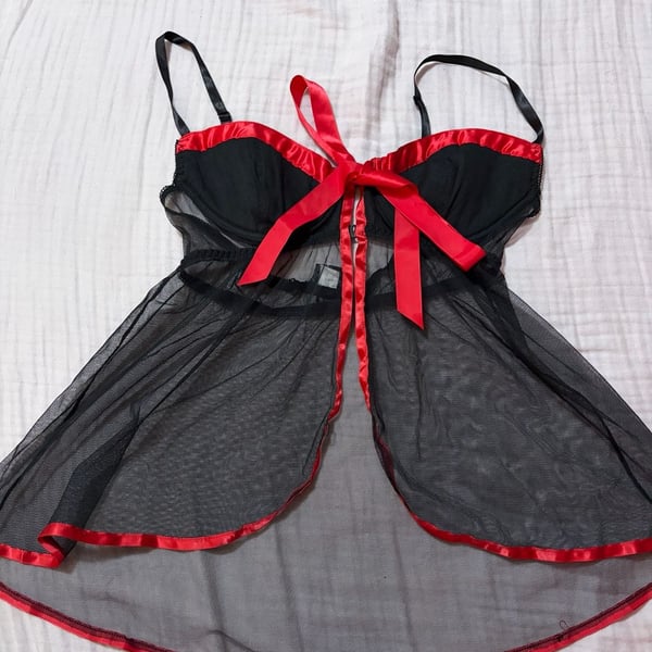Vintage Style Mesh Babydoll Lingerie with Red Ribbon Front Closure
