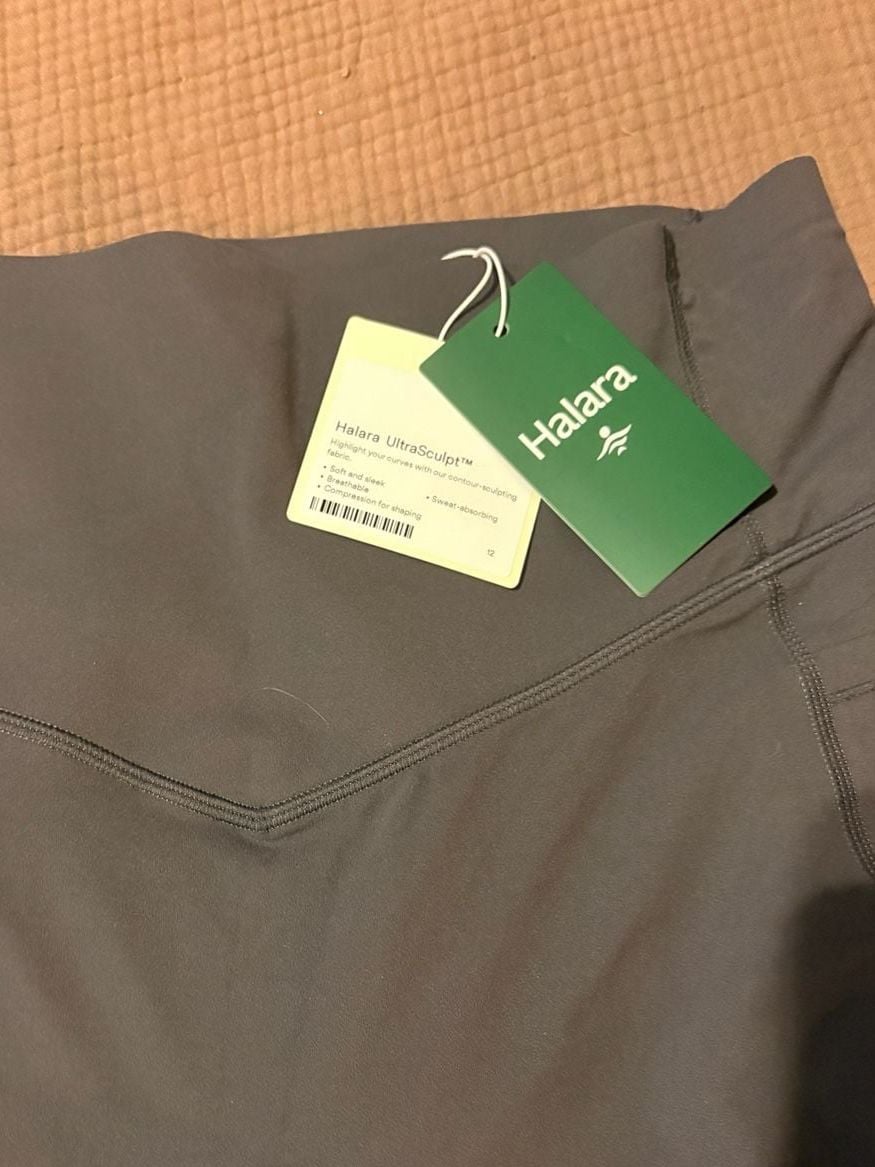 Women's UltraSculpt™ Shaping Yoga Flare Leggings - Halara 2