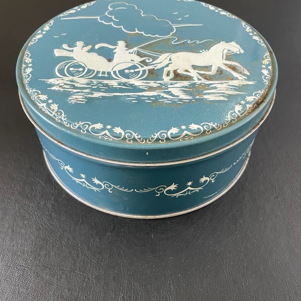 Vintage Shirley Jean The Capitol Cake Company Embossed Blue Biscuit Tin