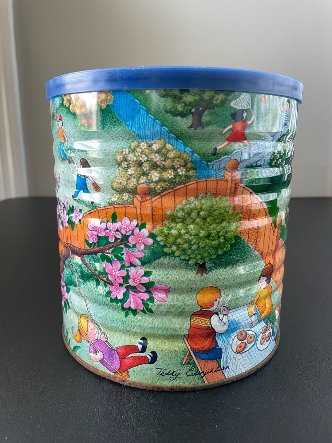 Maxwell House Spring Series 2005 Good To The Last Drop Tin 2