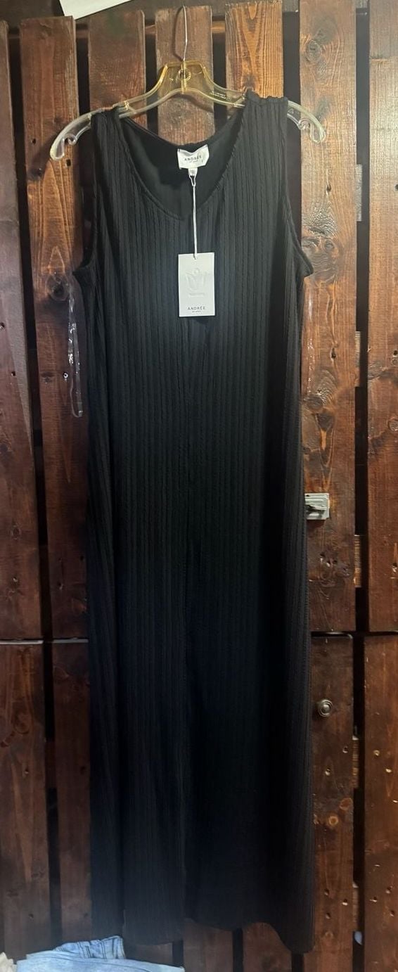 Andrée by Unit Black Ribbed Sleeveless Maxi Dress Style MHS79 2
