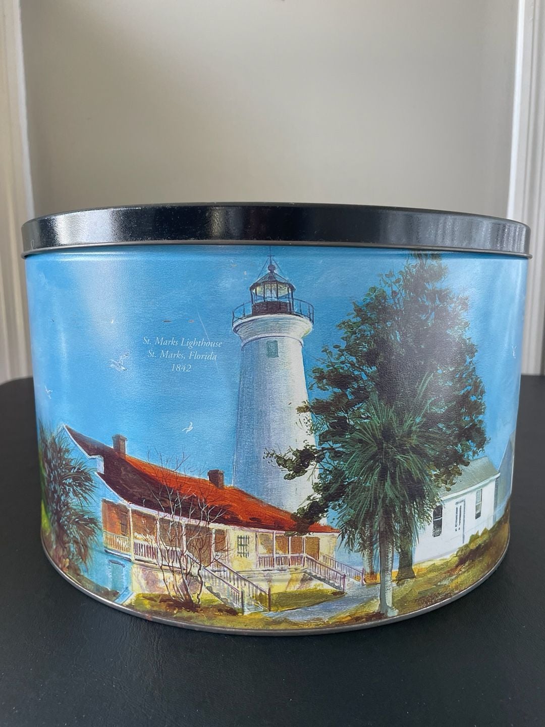 Howard Koslow Art American Lighthouse Foundation Decorative Storage Tin 1