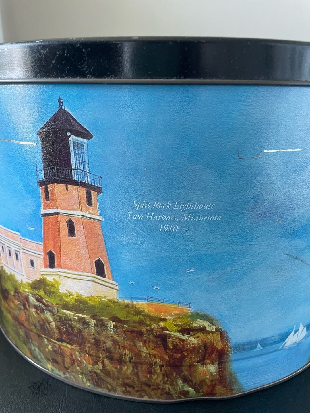 Howard Koslow Art American Lighthouse Foundation Decorative Storage Tin 7