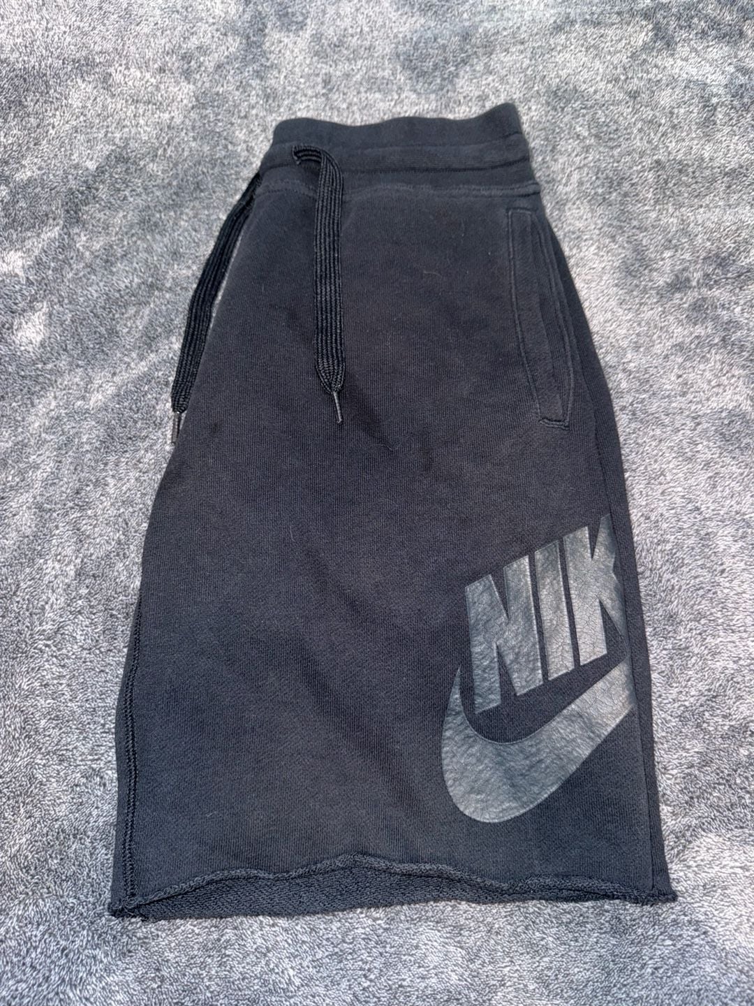 Nike Men's Black Fleece Sweat Shorts size S 4