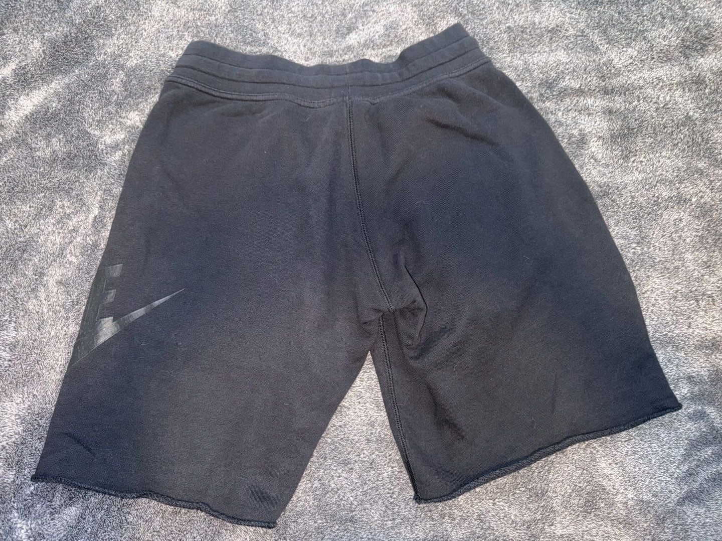 Nike Men's Black Fleece Sweat Shorts size S 3
