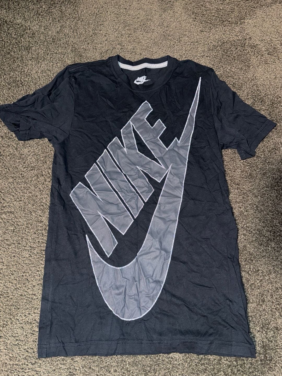Nike Graphic Logo T-Shirt Black/Grey men’s size S 2