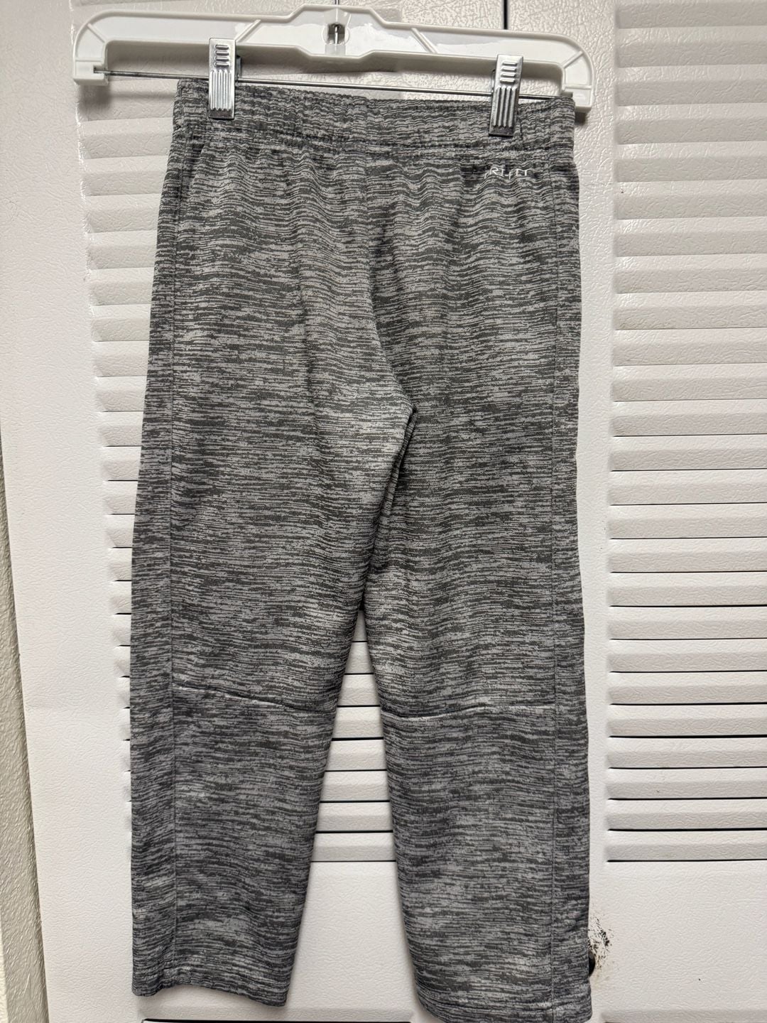 Nike Boys Dri-FIT Heathered Gray Sweatpants Size 6-7 4