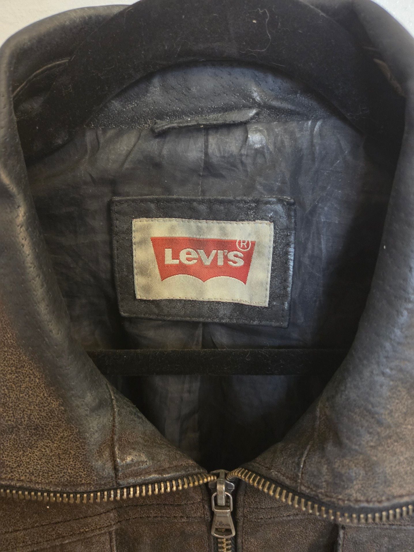 Levi's Women's Genuine Leather Utility Jacket with Shoulder Epaulets 3