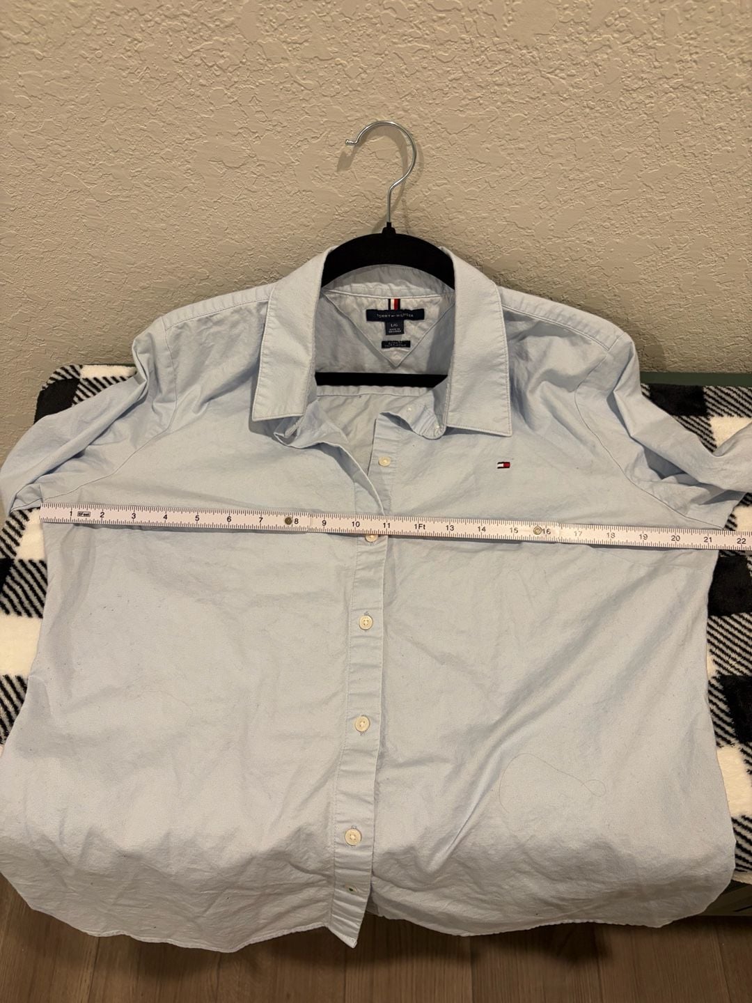Tommy Hilfiger Women's Classic Long Sleeve Button-Down Oxford Shirt Light Blue 7