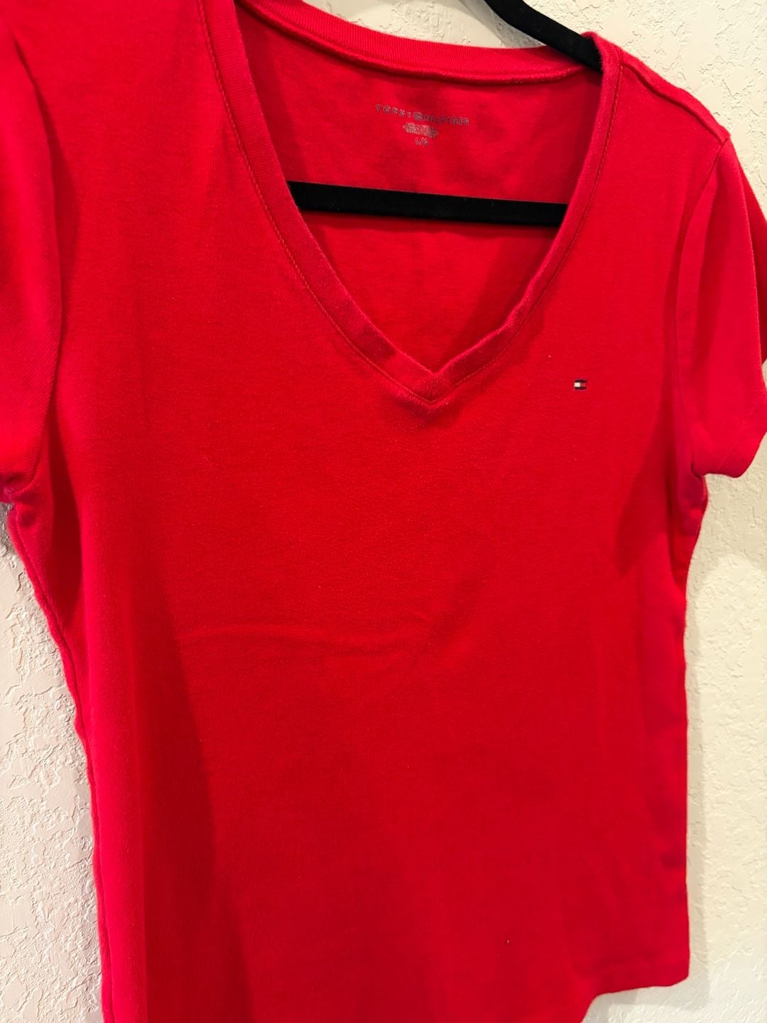 Tommy Hilfiger Women's Short Sleeve V-Neck Solid Red T-Shirt 3