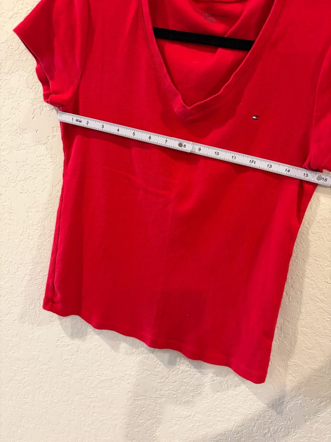 Tommy Hilfiger Women's Short Sleeve V-Neck Solid Red T-Shirt 7