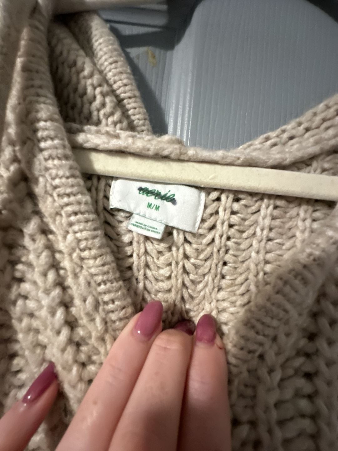 Aerie Women's Chunky Knit V-Neck Sweater Hoodie with Kangaroo Pocket 8