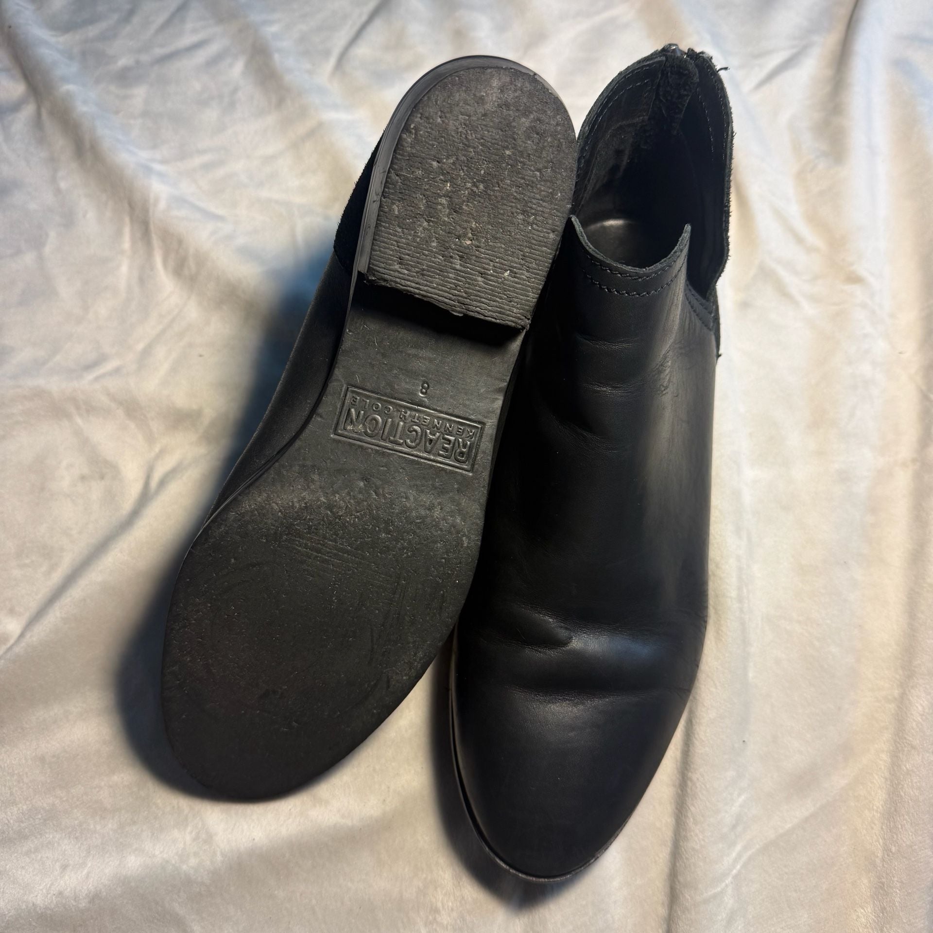 Kenneth Cole Reaction 'Loop There It Is' Black Leather Ankle Booties 7