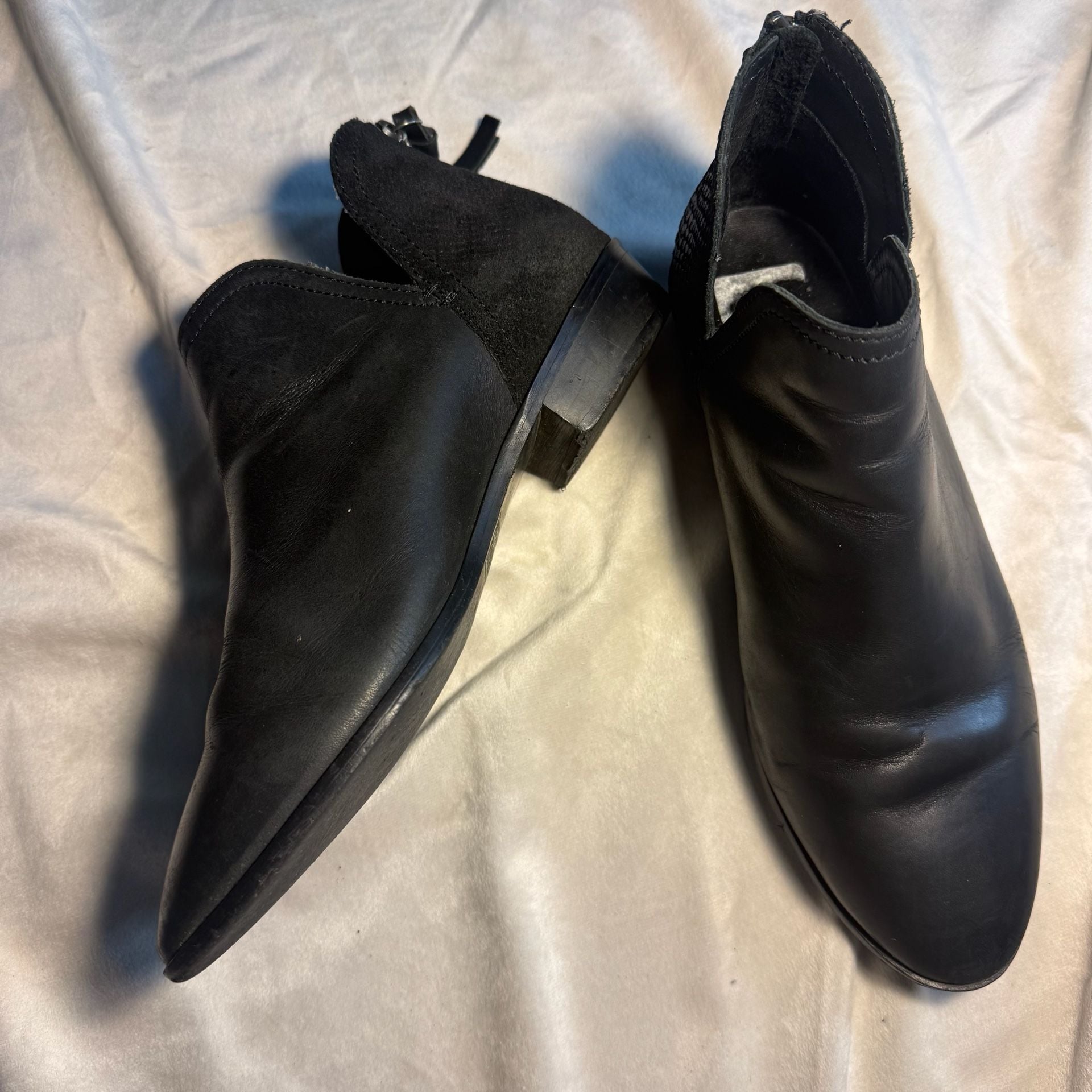 Kenneth Cole Reaction 'Loop There It Is' Black Leather Ankle Booties 8