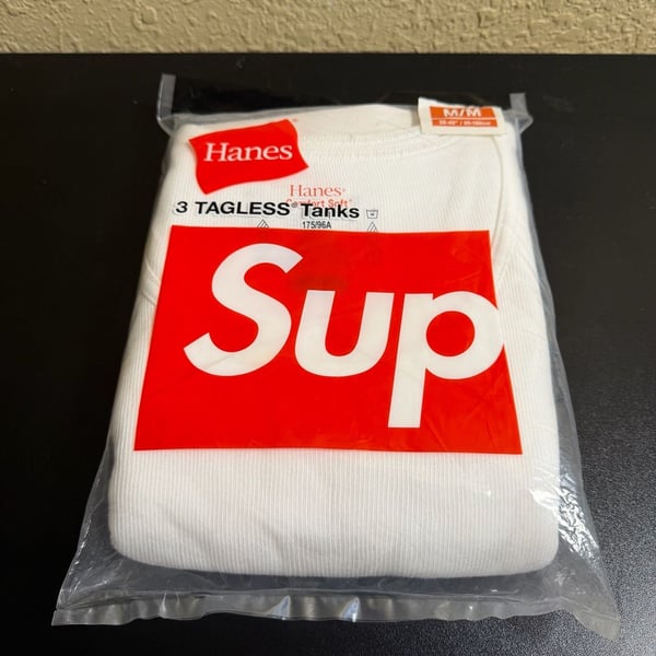 Supreme x Hanes Tagless Tank Tops 3-Pack White - Size Medium