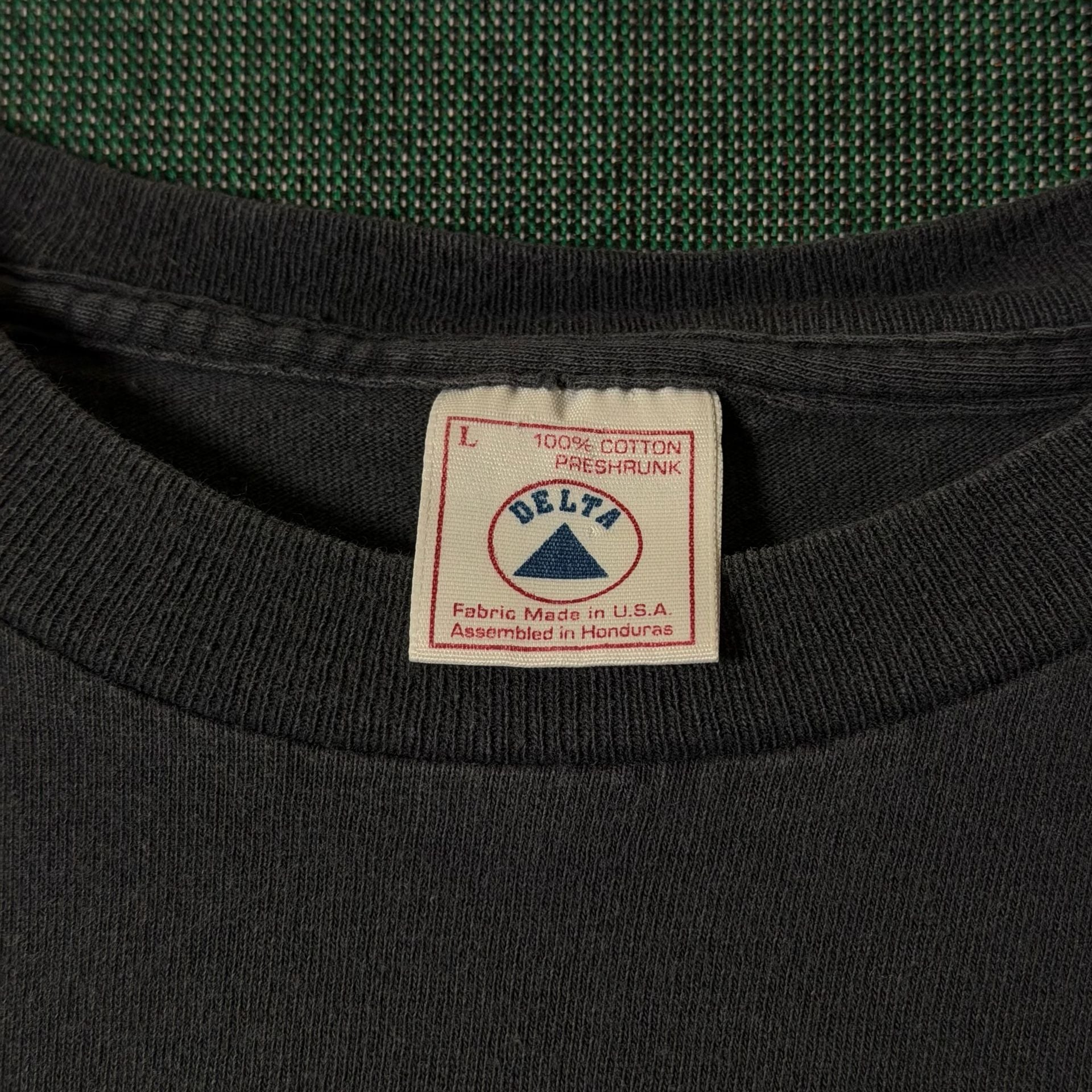 Vintage 1996 Budweiser Bud Bowl Battle in the Bayou T-Shirt 5