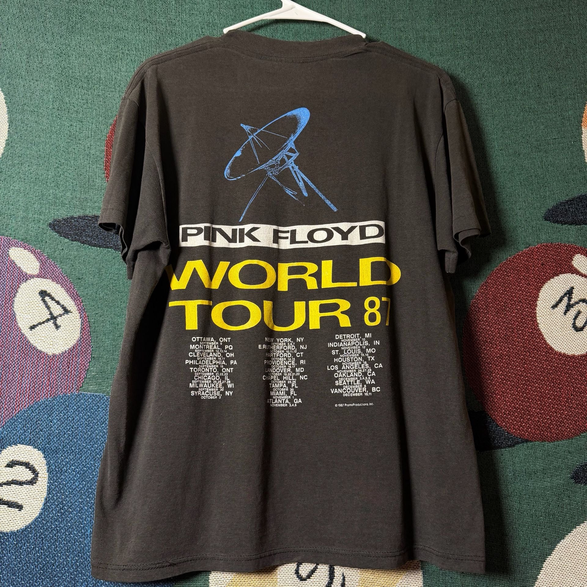 Vintage 1987 Pink Floyd A Momentary Lapse of Reason World Tour T-Shirt 3