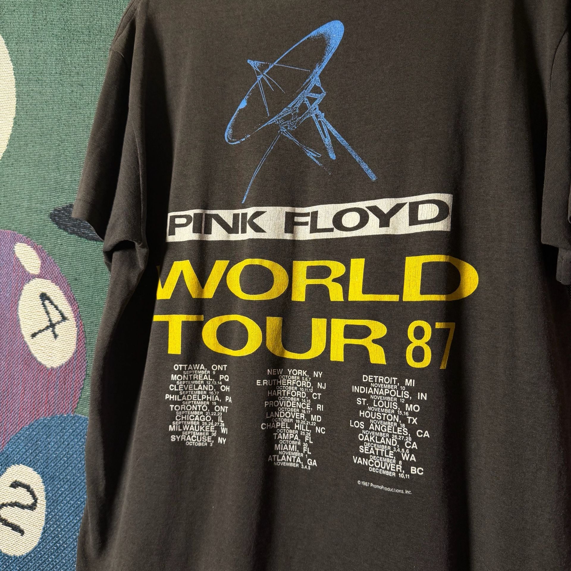Vintage 1987 Pink Floyd A Momentary Lapse of Reason World Tour T-Shirt 5