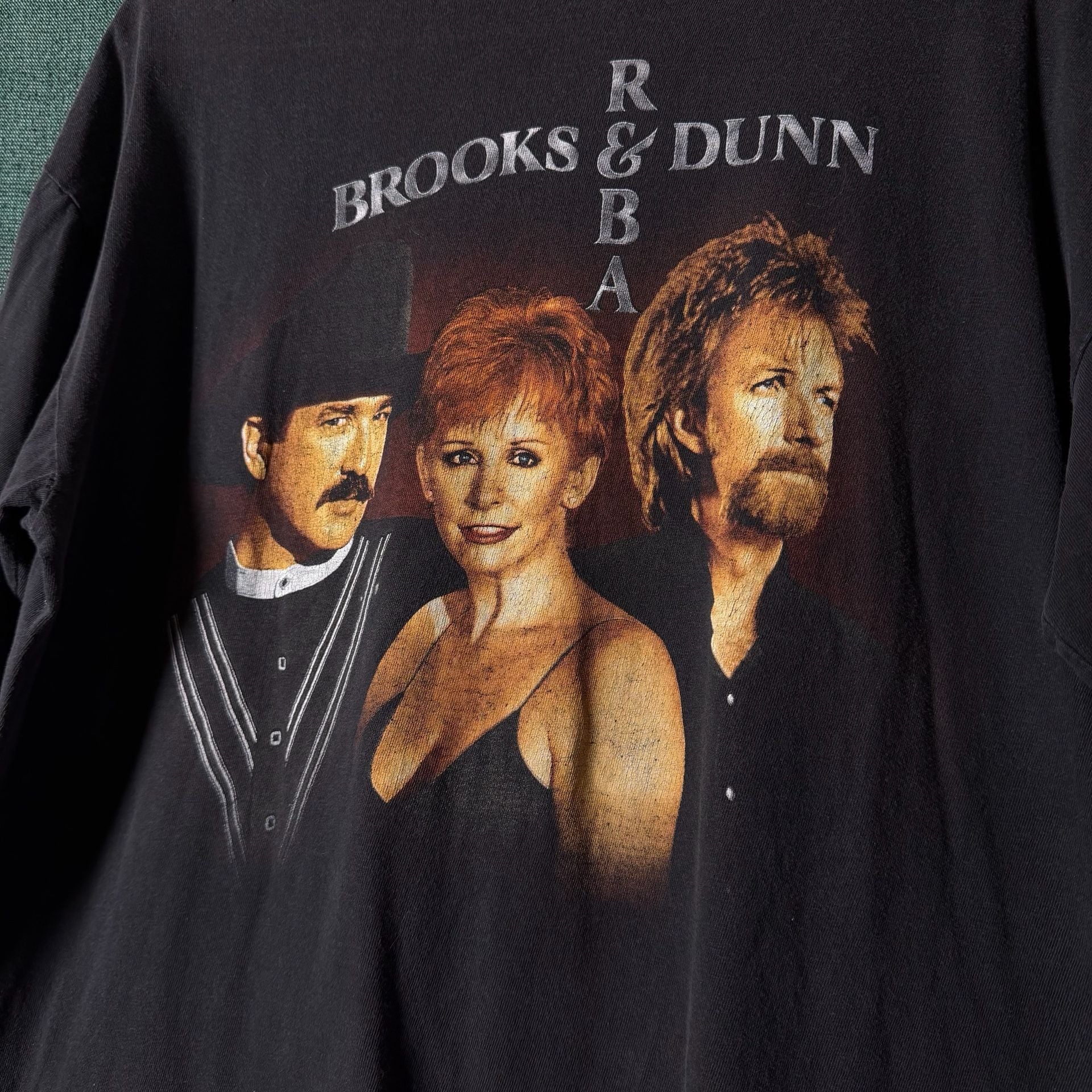 Vintage 1998 Brooks & Dunn and Reba McEntire Tour Graphic T-Shirt 4
