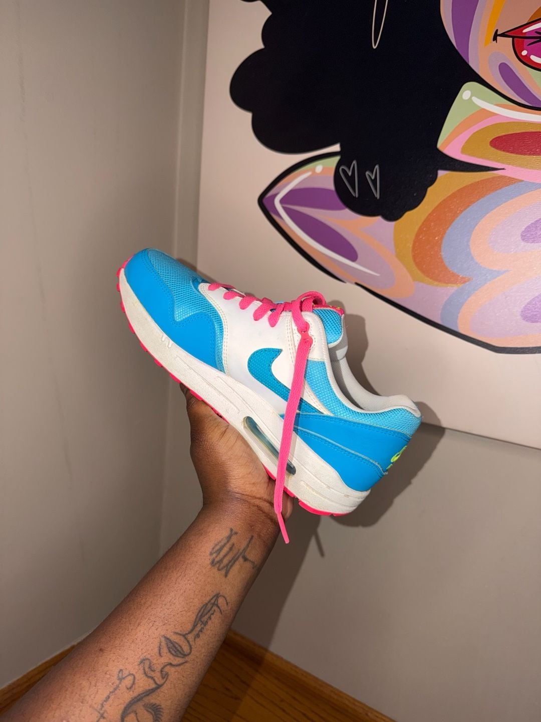 Nike Air Max 1 GS (Grade School) Blue Pink White Running Shoes
1