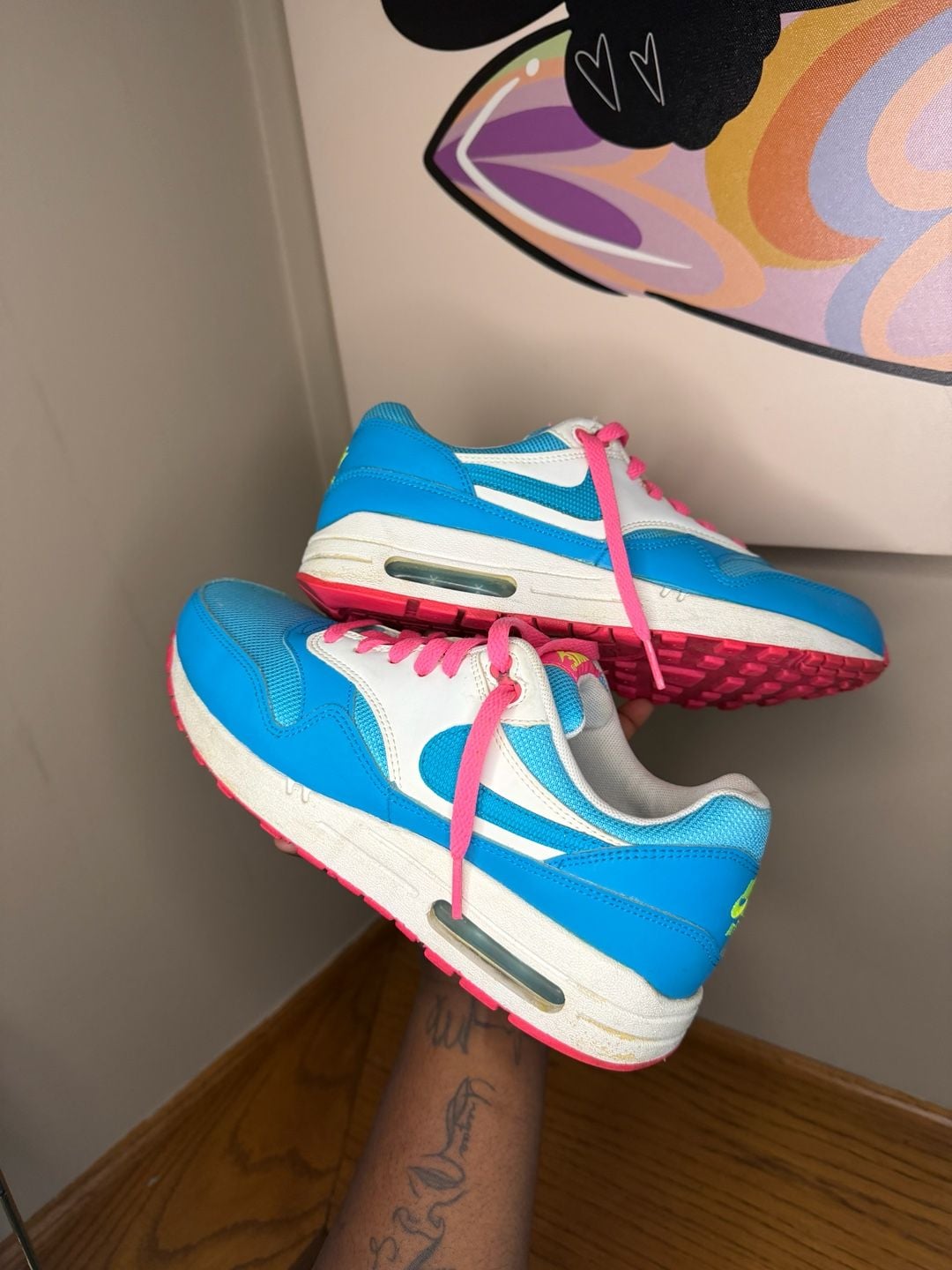 Nike Air Max 1 GS (Grade School) Blue Pink White Running Shoes
2