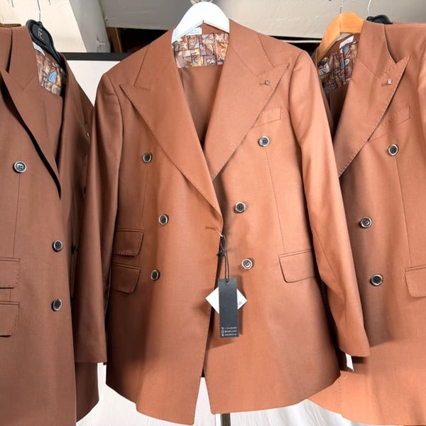 Eshani Double-Breasted Brown Blazer