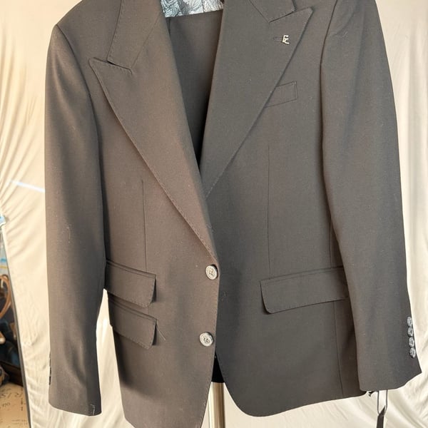 Sherino Men's Black Suit Jacket with Leaf Print Lining and Peak Lapels, made in Turkey