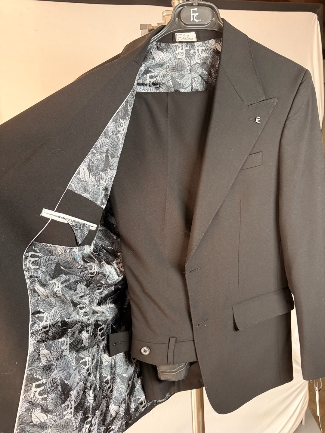 Sherino Men's Black Suit Jacket with Leaf Print Lining and Peak Lapels, made in Turkey 3