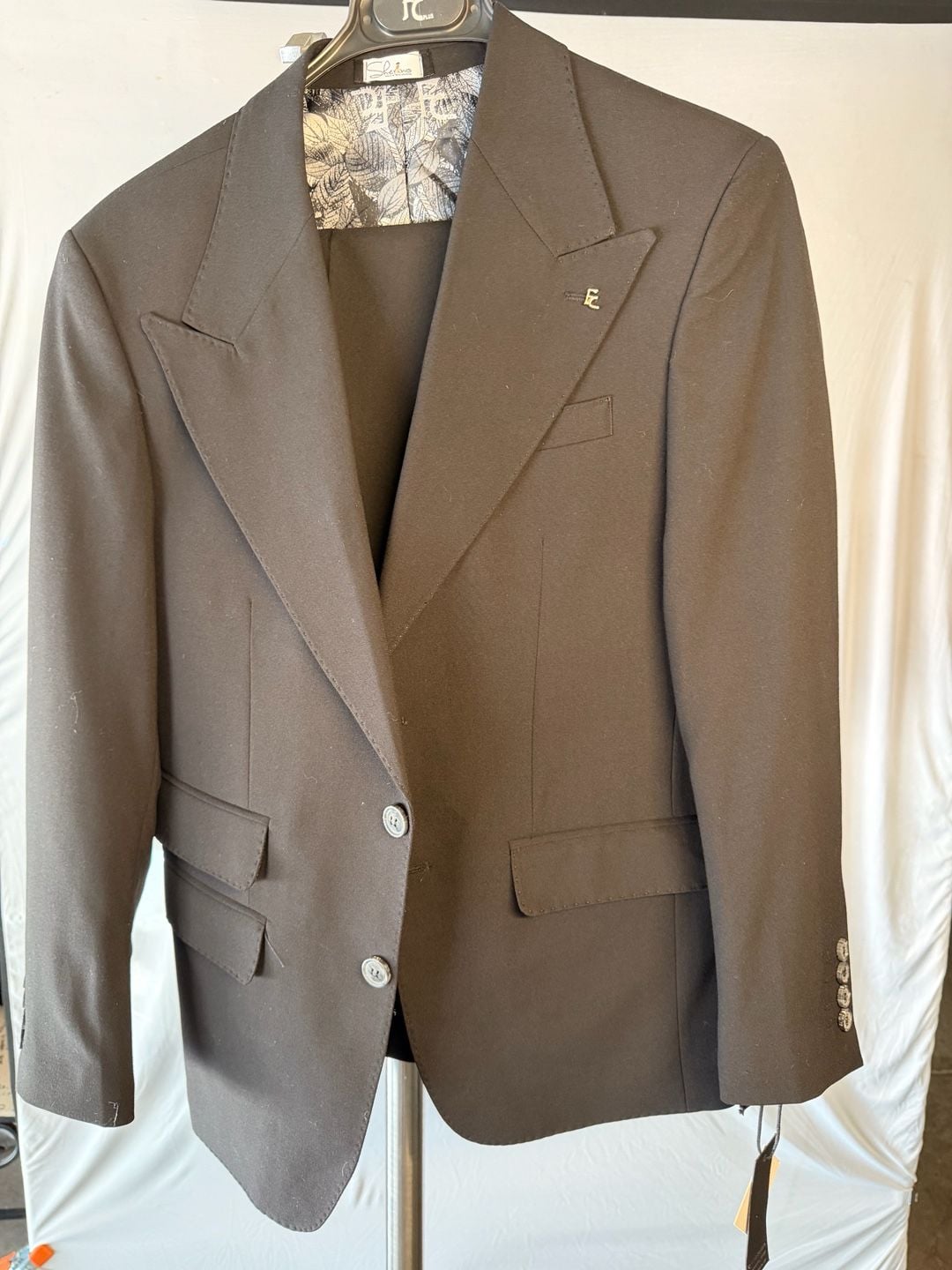 Sherino Men's Black Suit Jacket with Leaf Print Lining and Peak Lapels, made in Turkey 5