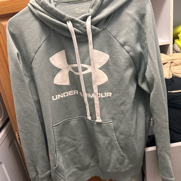 Under Armour Women's Light Green Logo Pullover Hoodie