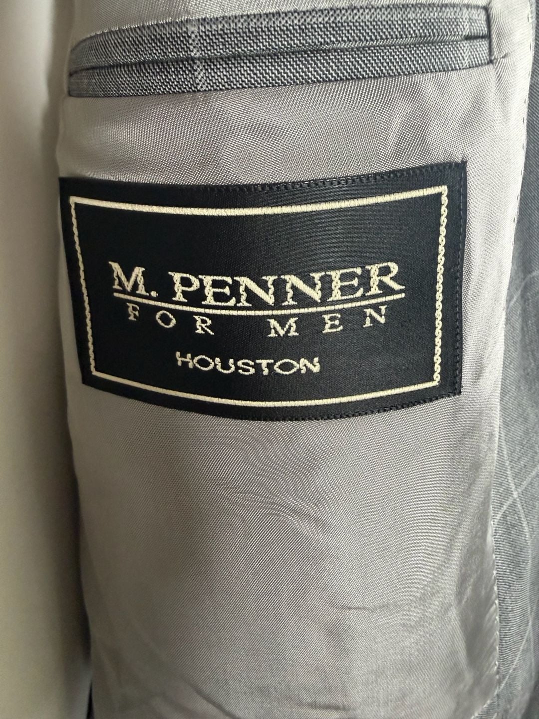 M. Penner Houston Grey Windowpane Plaid Wool Suit 46R Jacket / 37W x 31.5L Pants 5