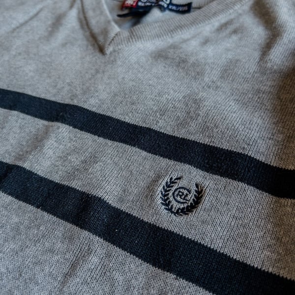 Chaps Polo Ralph Lauren L/XL Mens V-Neck Long Sleeve Knit Y2k Sweater Grey With Navy Stripes 