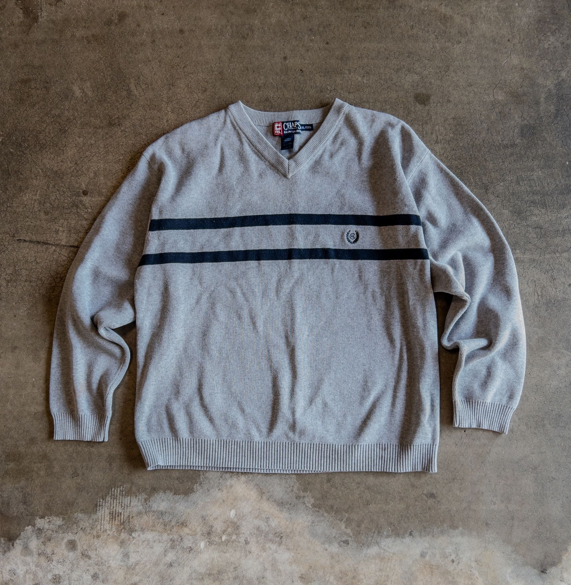 Chaps Polo Ralph Lauren L/XL Mens V-Neck Long Sleeve Knit Y2k Sweater Grey With Navy Stripes 4