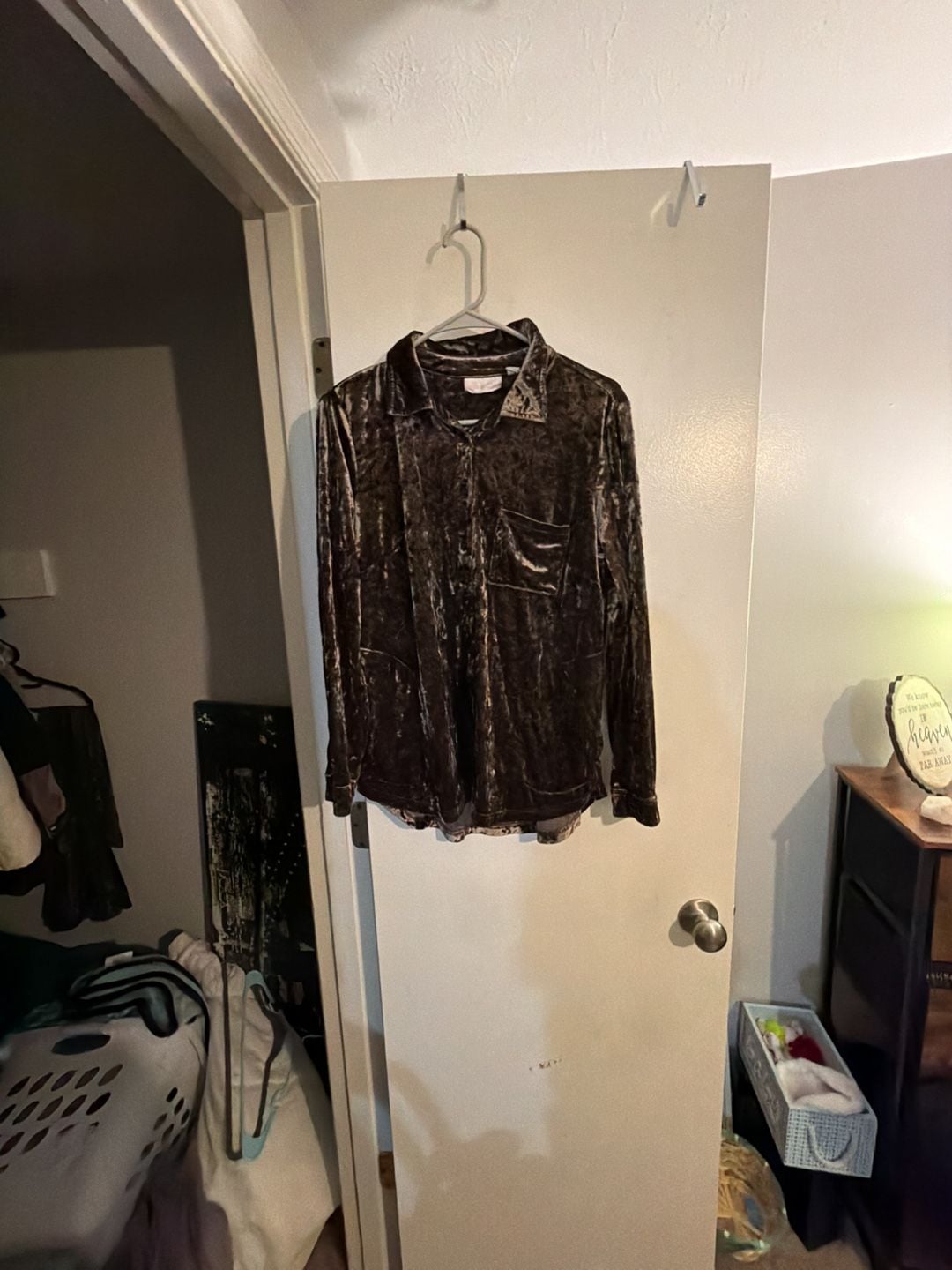 Belle by Kim Gravel Women's Long Sleeve Crushed Velvet Button-Down Shirt 2