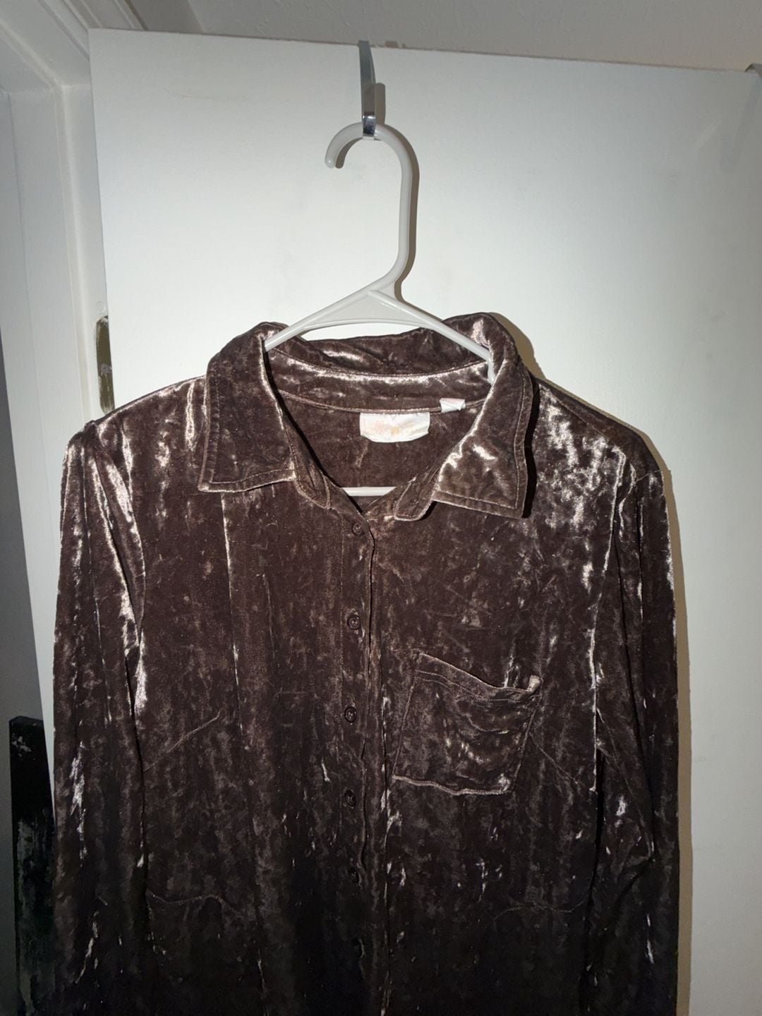 Belle by Kim Gravel Women's Long Sleeve Crushed Velvet Button-Down Shirt 3