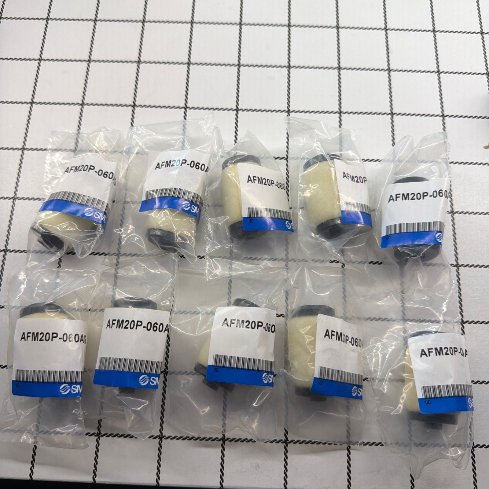 10PCS NEW SMC AFM20P-060AS filter element 1