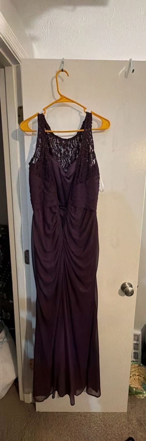 David's Bridal Plum Lace Illusion Neckline Bridesmaid Formal Gown 5