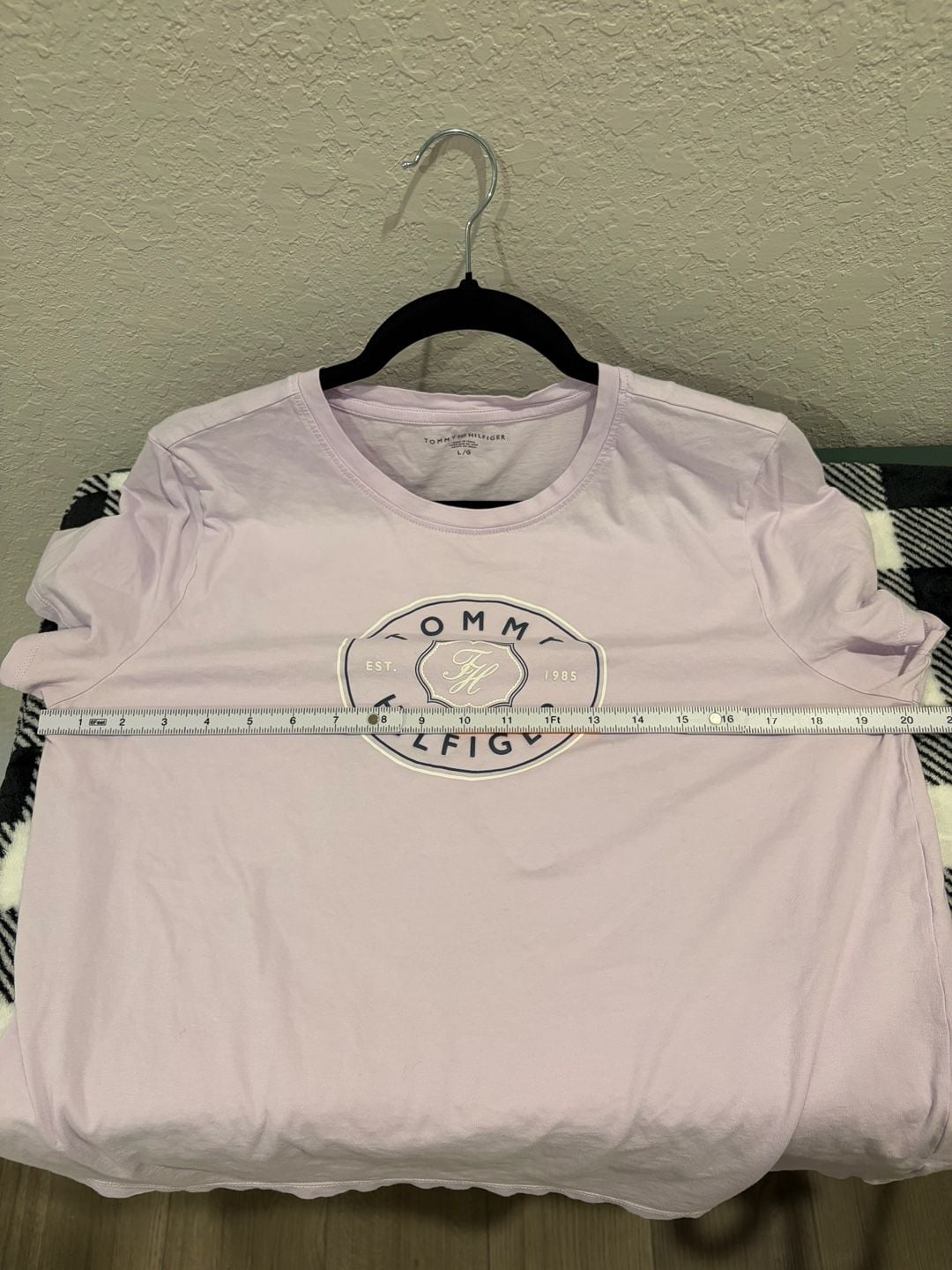 Tommy Hilfiger Women's Logo Crew Neck T-Shirt in Lavender 7